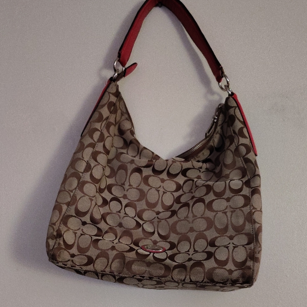 Coach Rehab Hobo Bag Brown With Orange/Red Interior 12x12. 🧡🧡❤️❤️❤️ - Picture 2 of 7